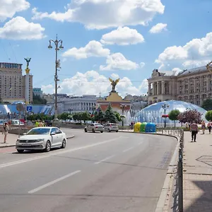 Капсульный отель Monotel Maidan